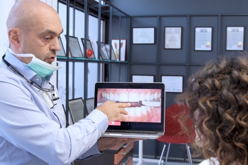 Специализирана грижа за вашите зъби с Medical Dent